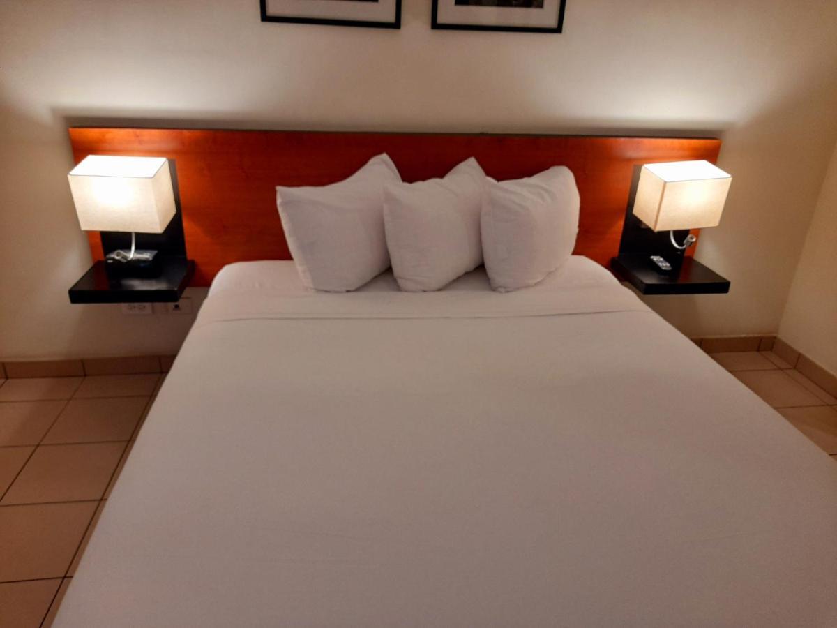 Comfort Inn Real Ла-Уньон Экстерьер фото