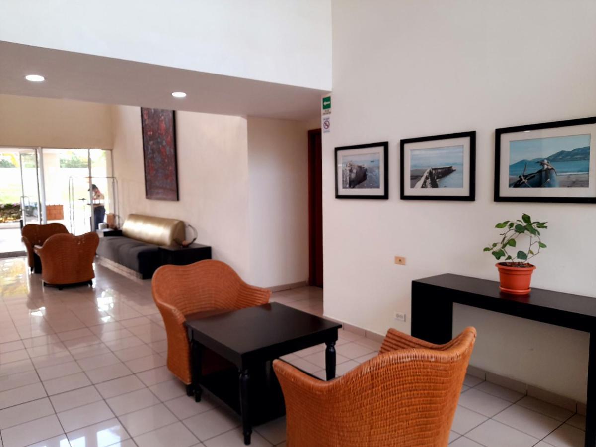 Comfort Inn Real Ла-Уньон Экстерьер фото
